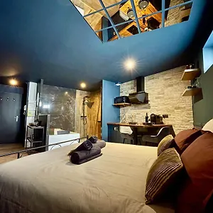 Sleep'in Cities Le Saphir Balneo Appartement
